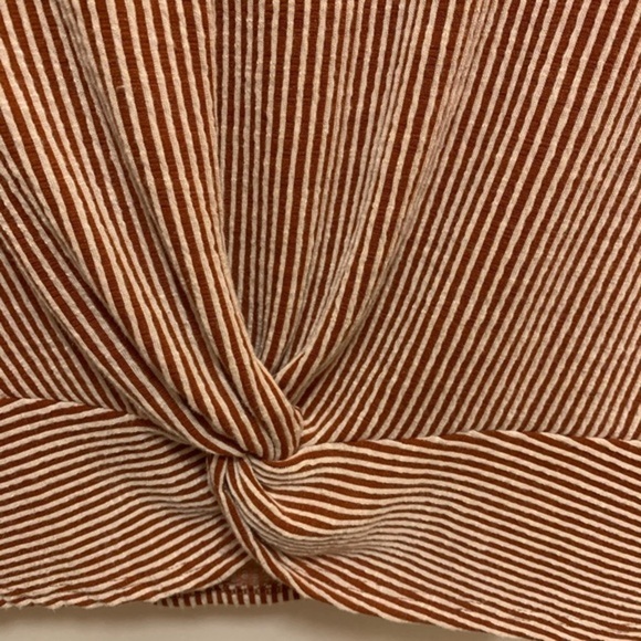 Exclusive One Top Size M NWT - Picture 2 of 6